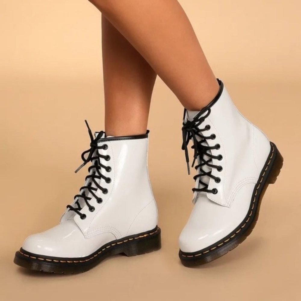 NEW DR MARTENS White Leather Zavala Lace Up Combat Ankle Boots
